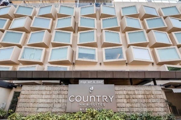 Hotel Country In Suites By Radisson Nagavara Bangalore Escorts Service