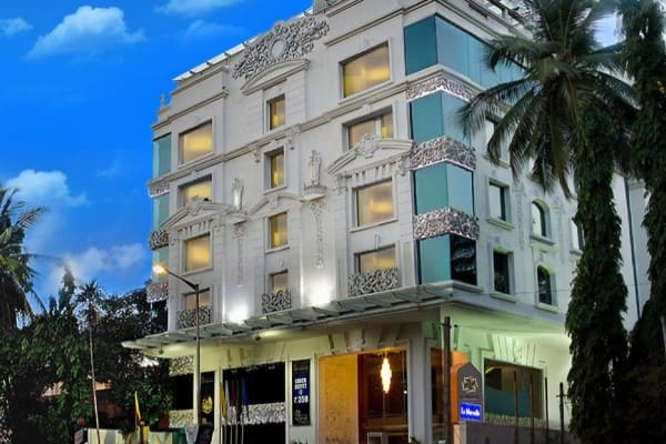 Hotel La Marvella Jayanagar Bangalore Escorts Service