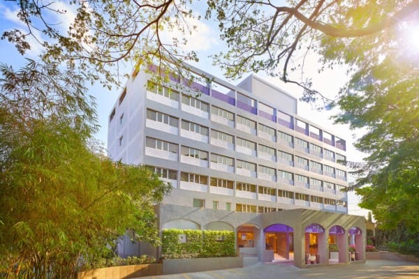 Hotel Vivanta Residency Road Ashok Nagar Bangalore Escorts Service