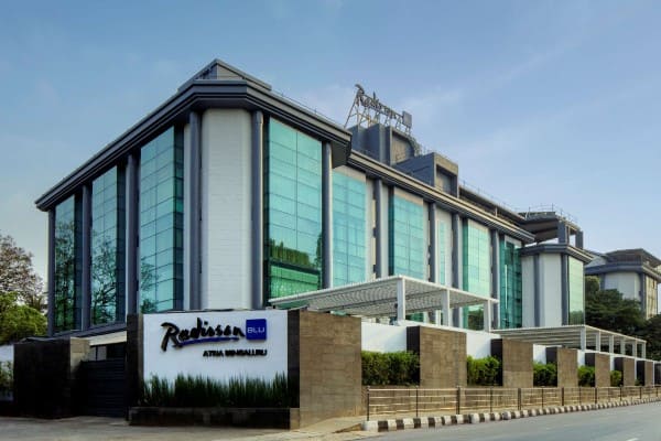 Radisson Blu Atria Hotel Ambedkar Veedhi Bengaluru Escorts Service
