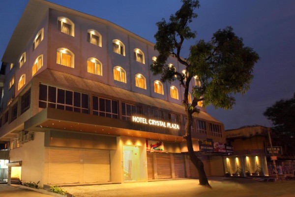 Crystal Plaza Hotel Ernakulam Kochi Escorts Service