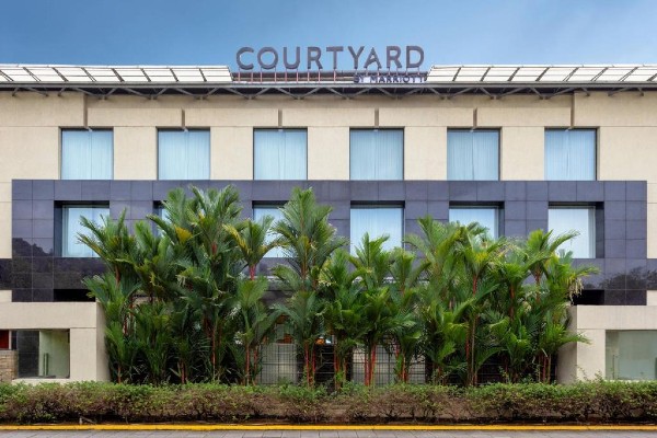 Hotel Courtyard By Marriott Airport Kochi Escorts Service