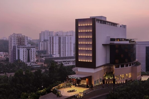 Novotel Infopark Hotel Kakkanad Kochi Escorts Service