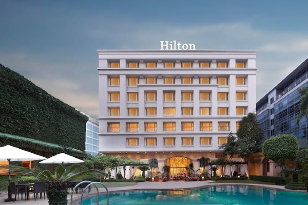 Hilton Hotel International Airport Andheri East Mumbai Escorts Service