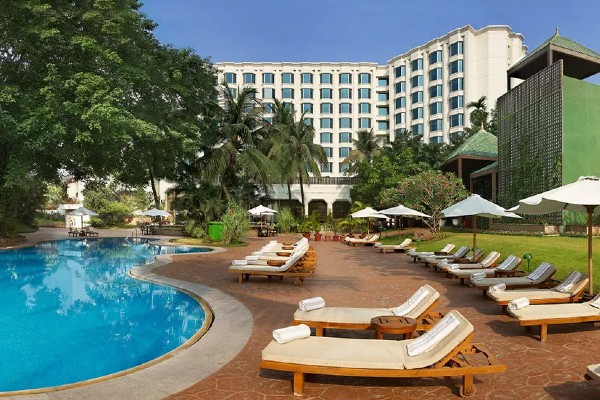 The Leela Resort Style Business Hotel Andheri East Mumbai Escorts Service
