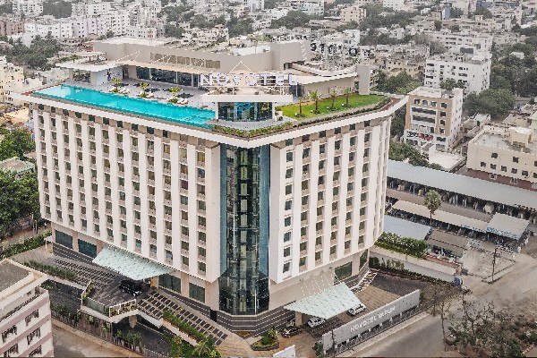 Novotel Hotel Bharathi Nagar Vijayawada Escorts Service