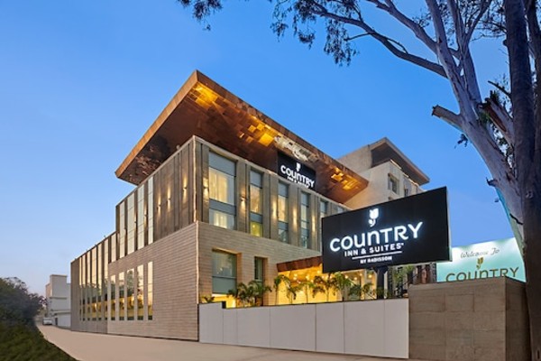 Hotel Country Inn And Suites By Radisson Zirakpur Escorts Service